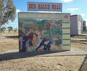 Ben Halls Wall - Accommodation Redcliffe 0