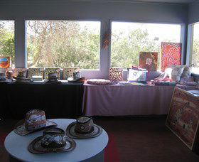Burrunju Art Gallery - Accommodation Redcliffe 2