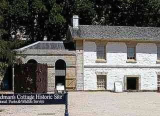 Cadmans Cottage - Accommodation Redcliffe 0