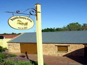 Reynella Horse Changing Station - Accommodation Redcliffe 0