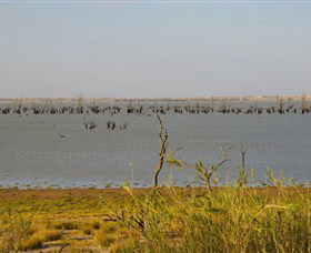 Mungo National Park NSW Accommodation Redcliffe