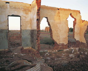 Kookynie Ruins - Accommodation Redcliffe 1