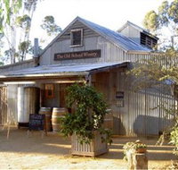 The Old School Winery and Pottery - Accommodation Redcliffe