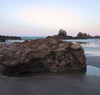 Smalleys Beach - Accommodation Redcliffe