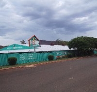 Muzzys Hardware - Accommodation Redcliffe