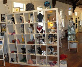 Gallery On Track - Accommodation Redcliffe 1