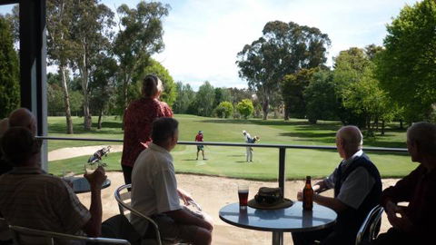 Queanbeyan Golf Club - Accommodation Redcliffe 2