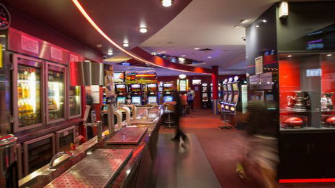 Ainslie Football And Social Club - Accommodation Redcliffe 4