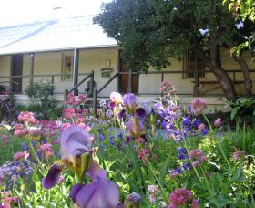 Raglan Gallery And Cultural Centre - Accommodation Redcliffe 0