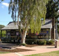 Hay Cottage Arts and Crafts Association Incorporated - Accommodation Redcliffe