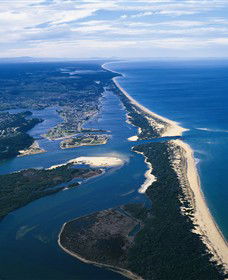 Ninety Mile Beach Marine National Park - Accommodation Redcliffe 0