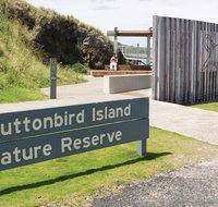 Muttonbird Island Outdoor learning space - Accommodation Redcliffe