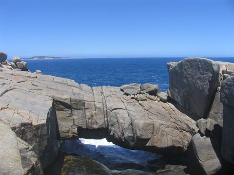 Out Of Sight Tours - Accommodation Redcliffe 13