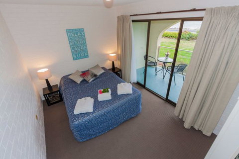 Edgewater Gardens - Accommodation Redcliffe 6