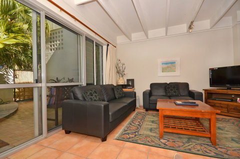 Raintrees Resort - Accommodation Redcliffe 7