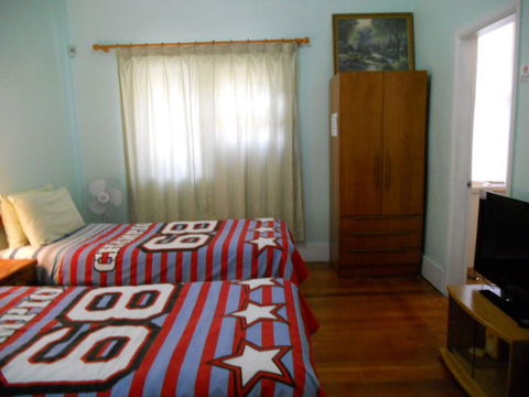 Chatswood Inn - Accommodation Redcliffe 1