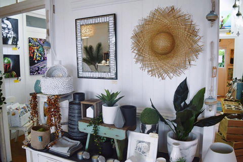 DBar Gallery - Accommodation Redcliffe 1