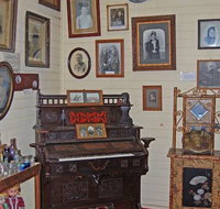 Colonial Inn Museum - Accommodation Redcliffe