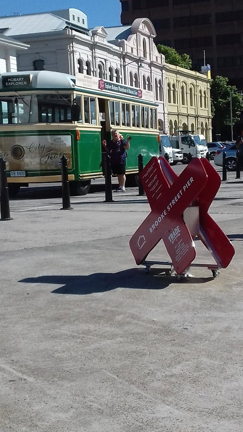 Hobart Half-Day Sightseeing Coach Tram Tour - Accommodation Redcliffe 3