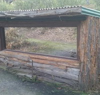 Devil Hide Overnight stay 495 for up to 3 people - Accommodation Redcliffe