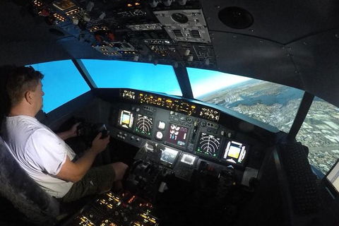 Airliner-737 - 30 Minutes - Flight Simulator Experience - Accommodation Redcliffe 1