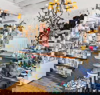 Bombo Clothing Co and The Bombo Gallery - Accommodation Redcliffe