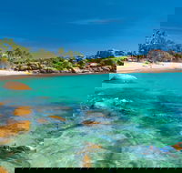 Horseshoe Bay - Bowen - Accommodation Redcliffe