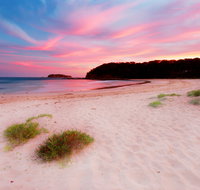 McKenzies Beach - Accommodation Redcliffe