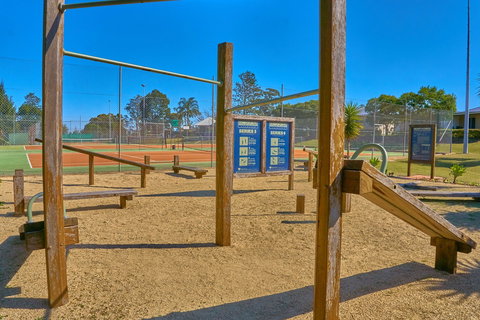 Raworth Tennis Centre - Accommodation Redcliffe 2