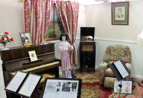 Australian Country Music Hall Of Fame - Accommodation Redcliffe 1