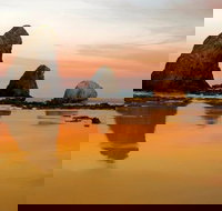 Glasshouse Rocks and Pillow Lava