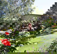 Prospect House and Garden - Accommodation Redcliffe