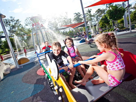 Robelle Domain - Accommodation Redcliffe 2