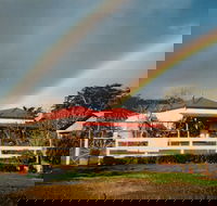 Stefani Hilltop Gallery - Accommodation Redcliffe