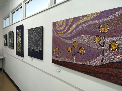 Waralungku Arts - Borroloola - Accommodation Redcliffe 2