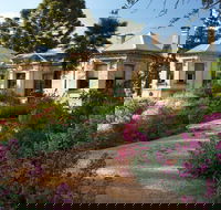 Buda Historic Home  Garden - Accommodation Redcliffe