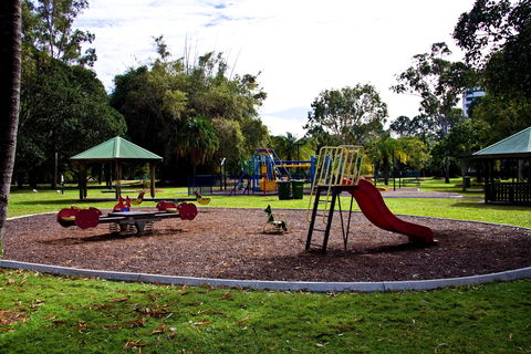 Cascade Gardens - Accommodation Redcliffe 0