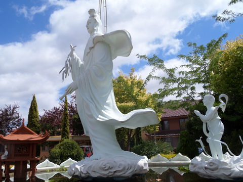 Sakyamuni Buddhist Centre/Van Hanh Monastery - Accommodation Redcliffe 0