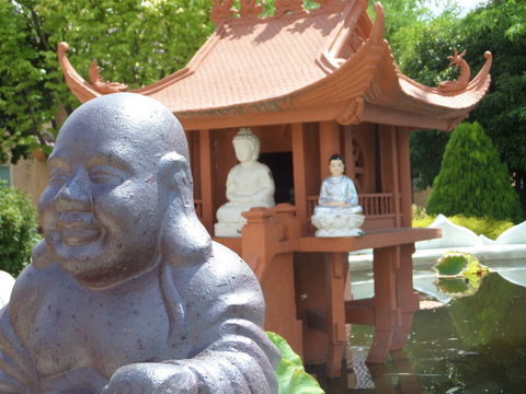 Sakyamuni Buddhist Centre/Van Hanh Monastery - Accommodation Redcliffe 1