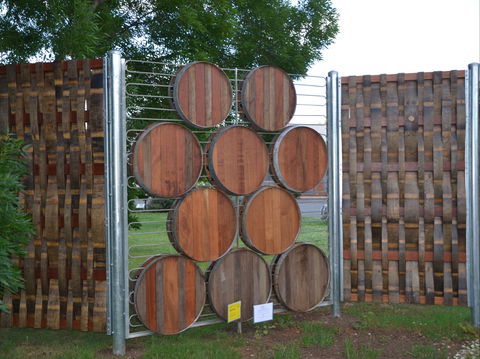 Arts Rutherglen Sculpture Trail - Accommodation Redcliffe 0