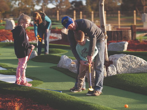 Rich River Golf Club - Accommodation Redcliffe 2