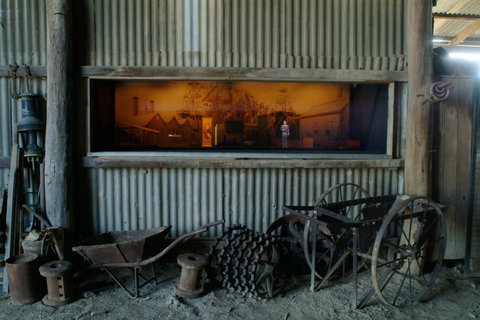 Venus Gold Battery - Accommodation Redcliffe 2