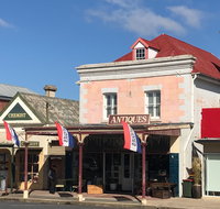 Braidwood Antiques