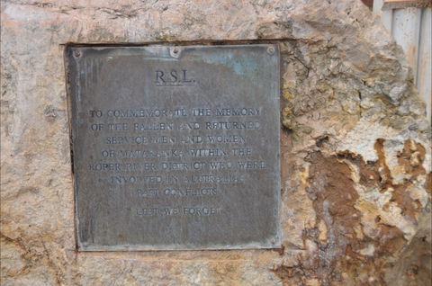 Mataranka War Memorial - Accommodation Redcliffe 1