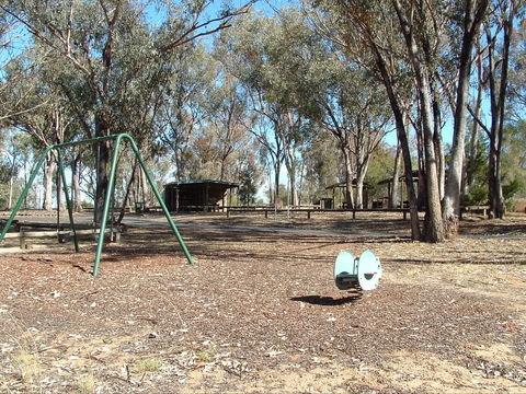 McIlveen Park Lookout - Accommodation Redcliffe 2