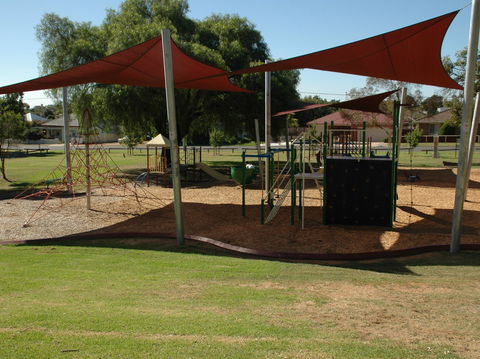 Rutherglen Apex Park - Accommodation Redcliffe 1