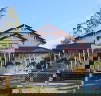 Tambo - Accommodation Redcliffe