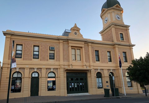 Cinema, Moonta - Accommodation Redcliffe 2