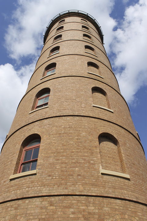 East  Bundaberg Water Tower - Accommodation Redcliffe 1