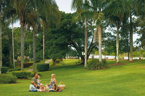 Melsa - Accommodation Redcliffe 0